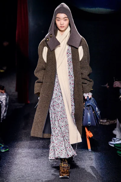 Look 39
